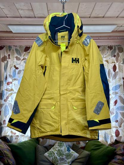 Helly Hansen Offshore Segeljacke in gelb.