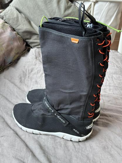 Lizard Spin Boots in Gr. 43.