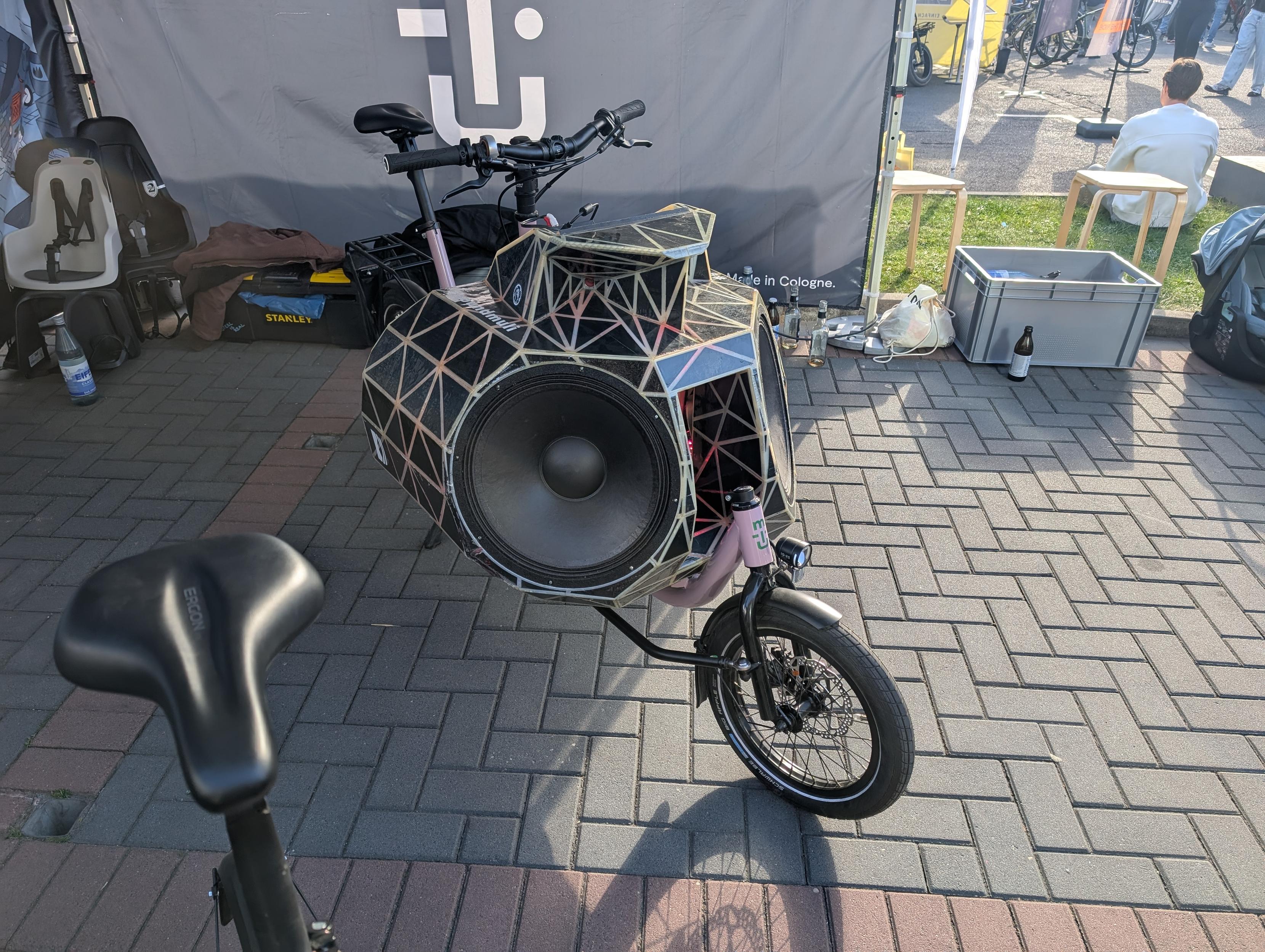 Lastenfahrrad mit Soundsystem Lastenfahrrad mit Soundsystem