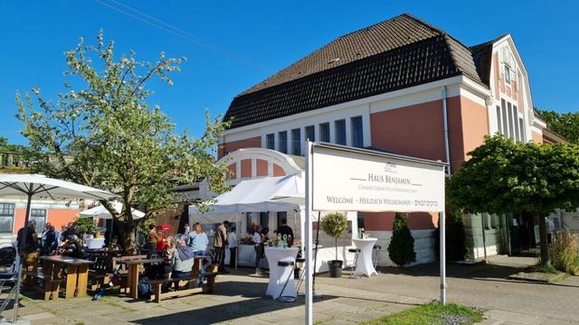 Jüdische Buchmesse in Hannover: Lesen, Lernen und Erinnern | NDR.de - Kultur