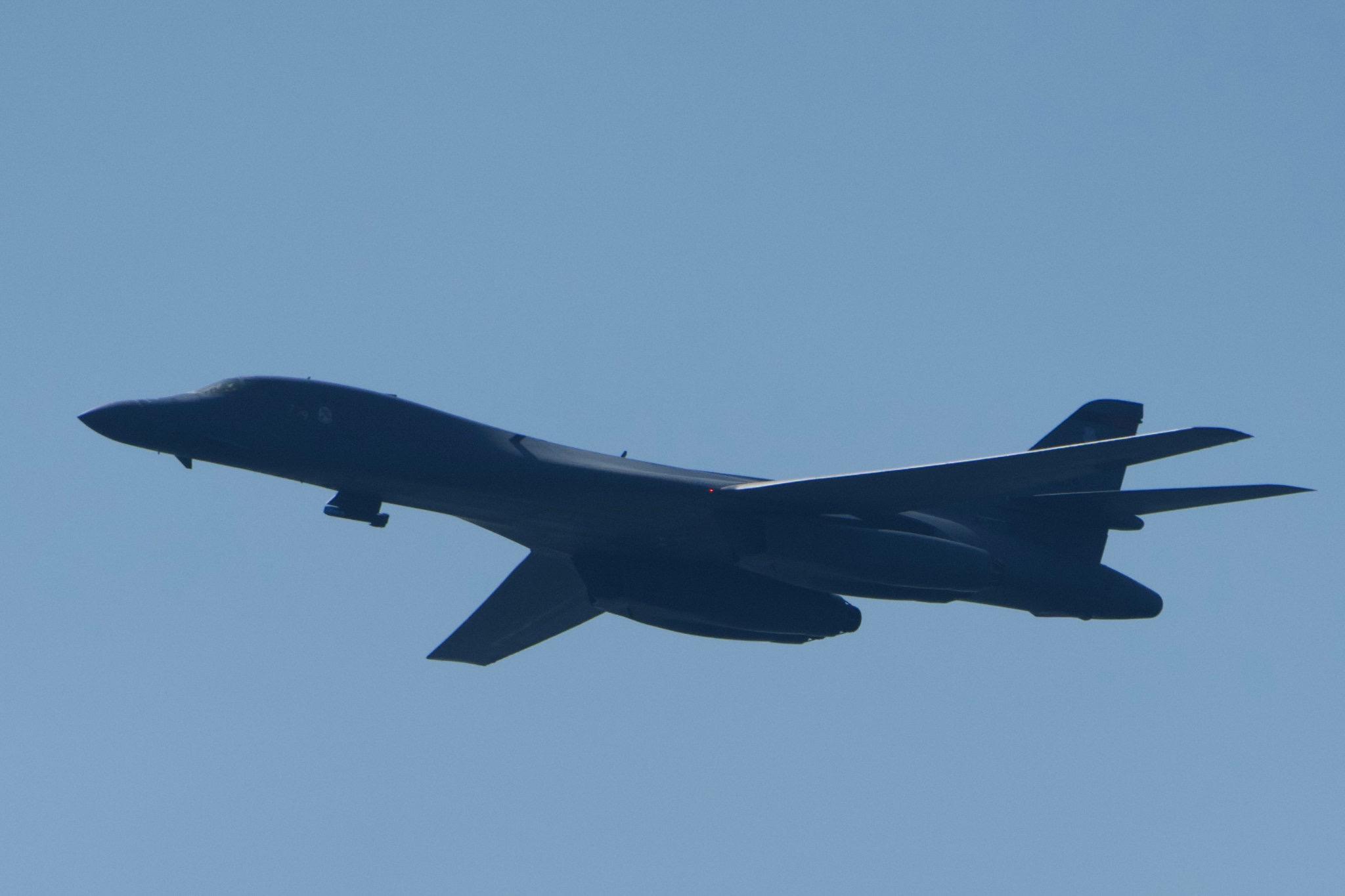 Closer view of the B-1 bomber