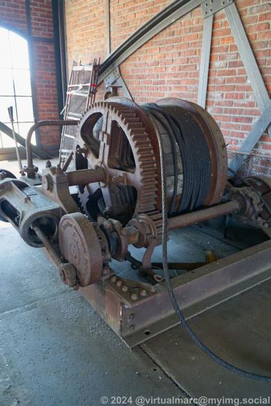 A photo of a cable winche for a steel cable.