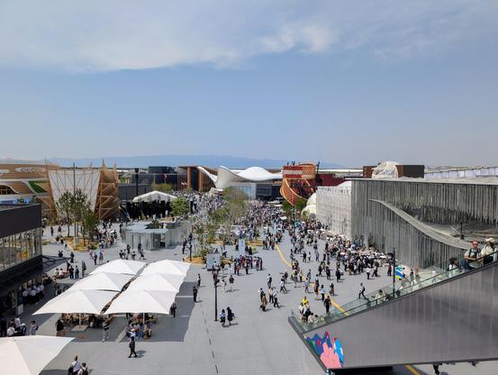 Overview of the Osaka Expo.