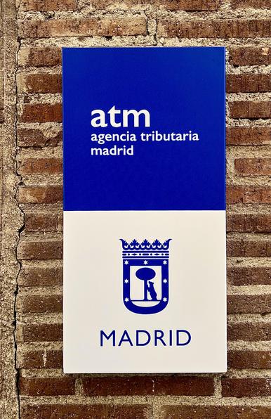 Symbol picture to showcase the ambiguity of acronyms. In Madrid, ATM is the tax office (agencia tributaria), not a cash point (Automatic Teller Machine). Picture source: Peter Oram https://bne.social/@peterwyrm/114453659182687055 — used with permission.
