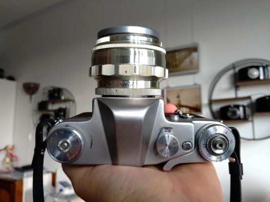 Closeup of a Zenit 3M body / Jupiter-9 (LZOS) lens combo