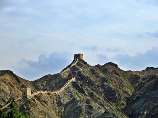 The magnificent if not beautified most western part of the Great Wall of China - the Jade Gate. 

#greatwall #china #jadegate  #silkroad #overland #travel #photography #landscape #mountain #monument #travelphotography #solotravel #solofemaletravel