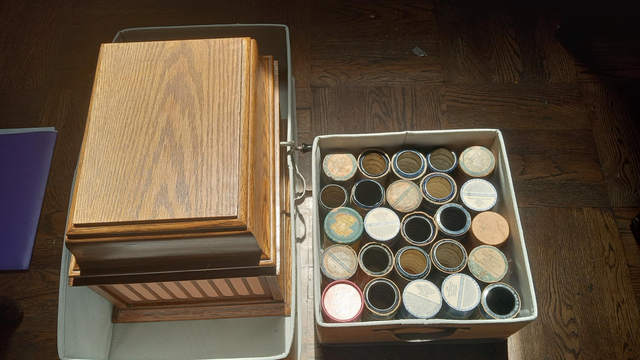 Edison Amberola 30 and a box of cylinders