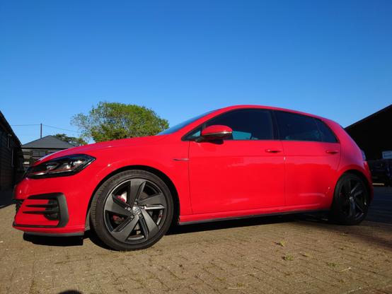 Side view of 2018 Golf GTI