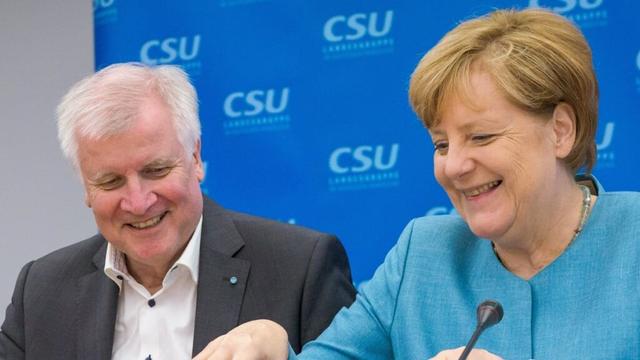 Horst Seehofer: „Fatale Fehlentscheidung“ – Früherer Innenminister gibt Merkel Schuld am AfD-Erfolg