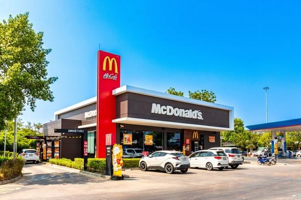 Mark Zuckerberg Ate at a Japanese McDonald's And Was Blown Away By The Delicious Meal — Rated It 10/10 And Joked 'Give These Guys a Michelin Star'