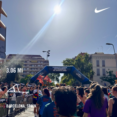 Starting line for the Primera Cursa Antiracista de Barcelona