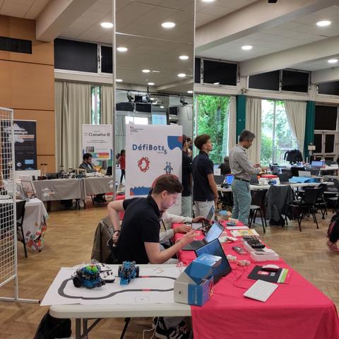 Photo de stands de partenaires