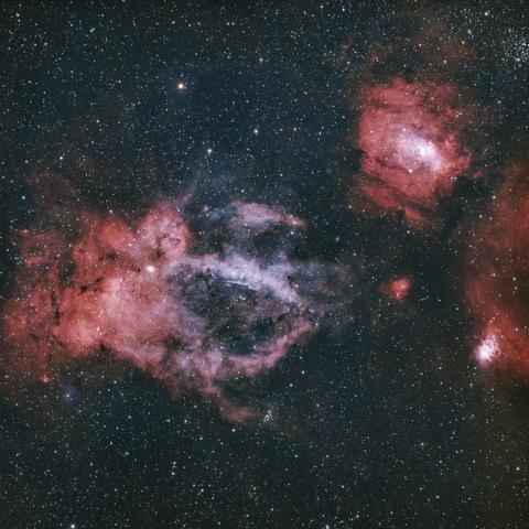 image of the Lobster Claw nebula