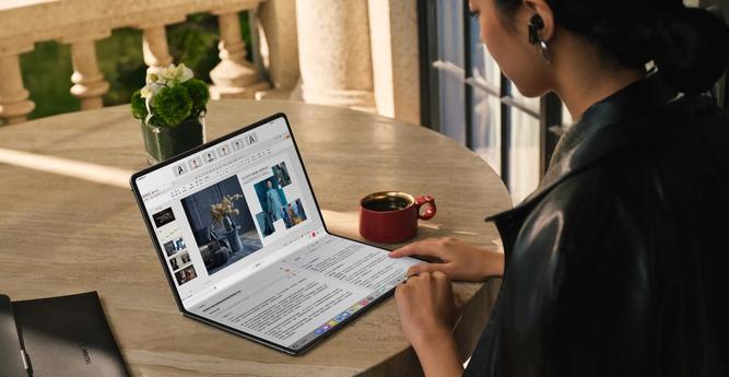 huawei-matebook-fold-ultimate-design-top-ksp-ai