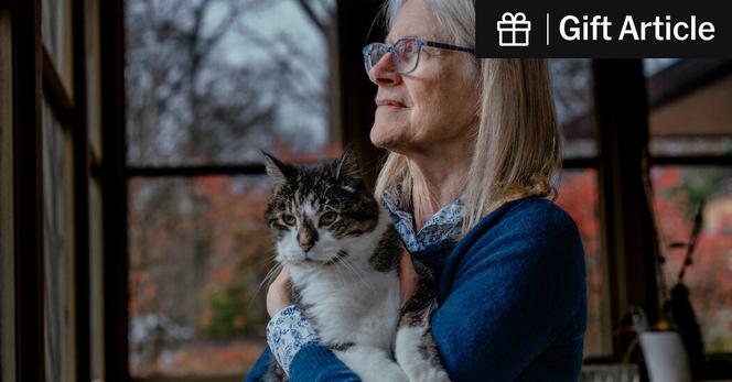 After Kerry Briggs, 64, was diagnosed with Alzheimer’s disease, she told her husband that she wanted to enroll in a clinical trial to help others. When she was rejected, she signed up for an unconventional lifestyle program called “Recode” instead.
