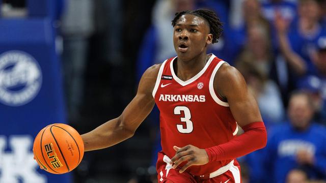 Lakers trade for Arkansas basketball’s Adou Thiero in 2025 NBA Draft