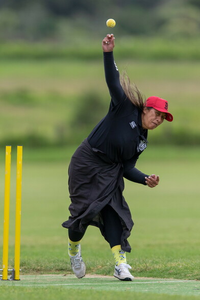 A kilikiti bowler releases her delivery.