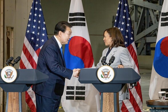 Vice President of the United States, Kamala Harris and President of the Republic of Korea, Yoon Suk Yeol shake hands after a joint statement at NASA Goddard. Greenbelt, Maryland. 