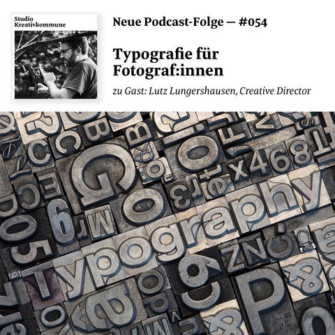Einzelbuchstaben aus einem Drucksatz, die zum Begriff "Typography" gelegt sind.