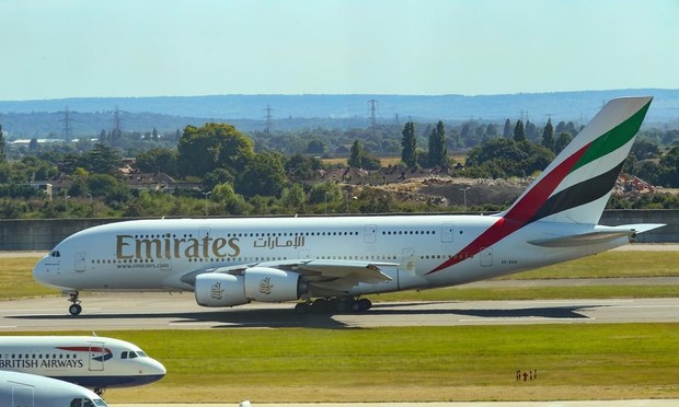 #Emirates A6-EES #Airbus #a380 #heathrow #aviation #avgeek #airplane #aircraft #spotting