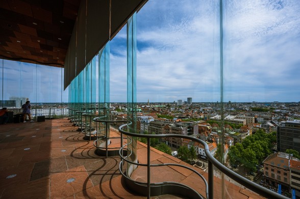 Curved glass panels of MAS Museum aan de Stroom overlooking rooftops of Antwerp, Belgium
Captured by Komeil Karimi
