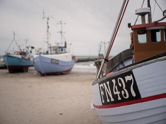 Boote im Hafen von Løkken