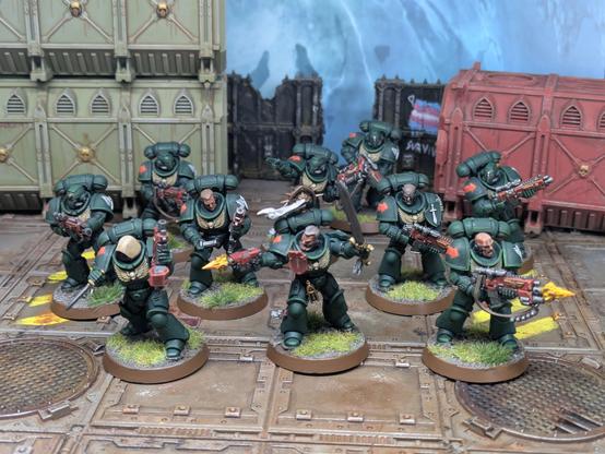 10 Dark Angels intercessors
