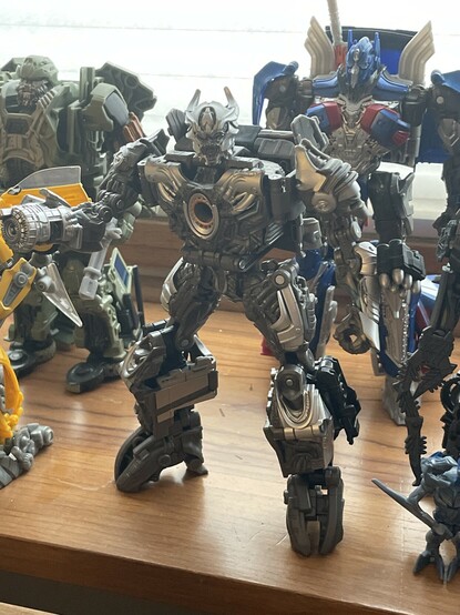 Studio Series Age of Extinction Galvatron in robot mode