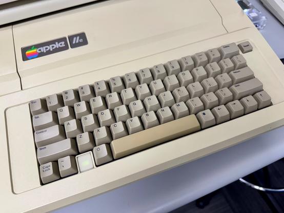 An apple ][e computer
