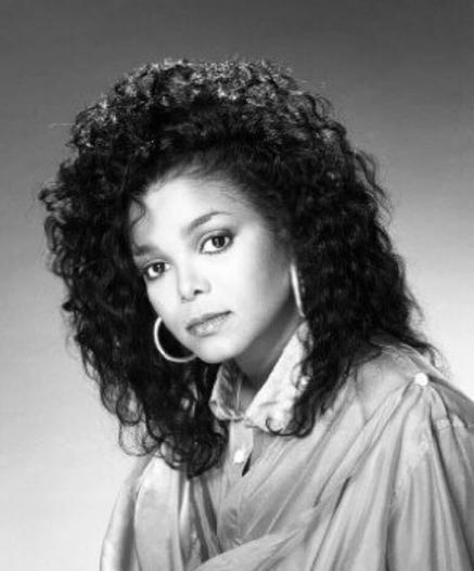 Janet Jackson

https://www.youtube.com/watch?v=2b_KfAGiglc
