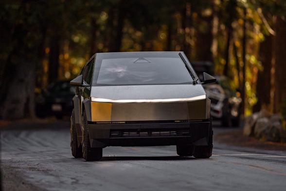 Elon Musk Promises Grok in Tesla Vehicles By Next Week… as the New Grok 4 Blames “Anti-White Hate” on “Jews”