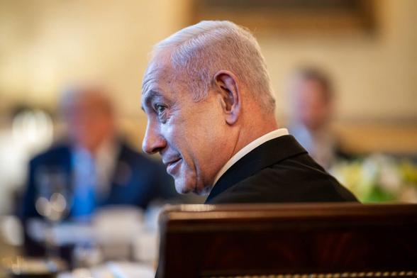 President Donald Trump hosts a bilateral dinner for Israeli Prime Minister Benjamin Netanyahu, Monday, July 7, 2025, in the Blue Room. (Official White House Photo by Daniel Torok)
