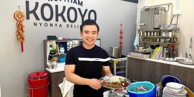 I Ditched Office Work, Started a Food Stall Using My Grandma's Recipes