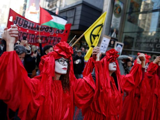 Global rallies demand end to Israel’s war on Gaza and unrestricted aid | Israel-Palestine conflict News