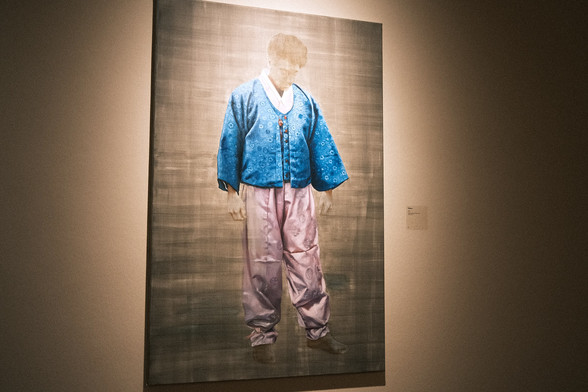 Roberto, Oil on Linen, 2019, Helena Parada Kim.