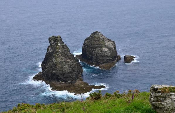 The Sisters, north of Willa Park.
