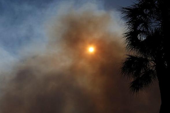 Wildfire smoke poses growing health threats as politics delay response