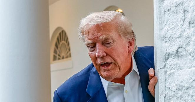 Donald Trump wants to build a ballroom in the White House.
