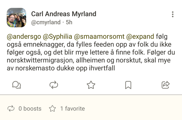 Jeg er ikke veldig fan av at fremhevinger og favoritter vises i et eget felt under innlegget mitt. Rotete, i mine øyne.