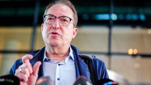 Dobrindt will verschärfte Grenzkontrollen schnell umsetzen