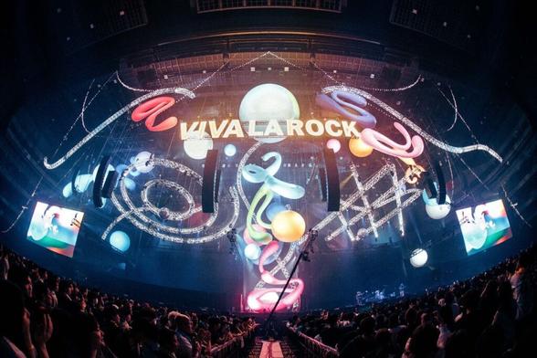 『VIVA LA ROCK』埼玉スタジアム周辺にて開催