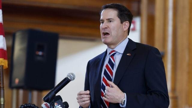 Moulton takes aim at Hegseth