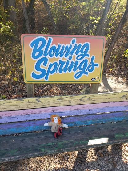 Ranger Sarah is at Blowing Springs Park at Bella Vista, Arkansas. She will be hiking the Blowing Springs Extended Loop.
— at Blowing Springs Park, Arkansas