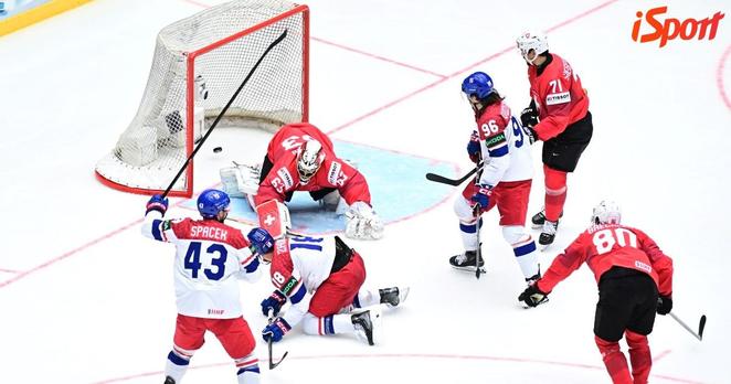 Česko - Švýcarsko 3:3 na MS v hokeji 2025 ONLINE, sledujte živě