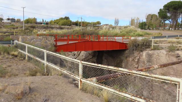 Kleine Brücke über den Rio Atuel