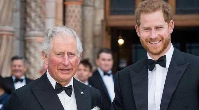 King Charles urged to contact Prince Harry after Duke seen in viral photo