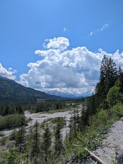 Wide Isar bzw. Klein-Kanada von der Mautstraße nach Wallgau.