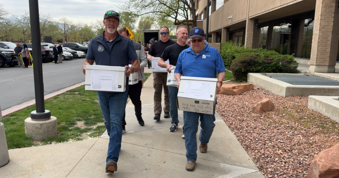 union signature delivery