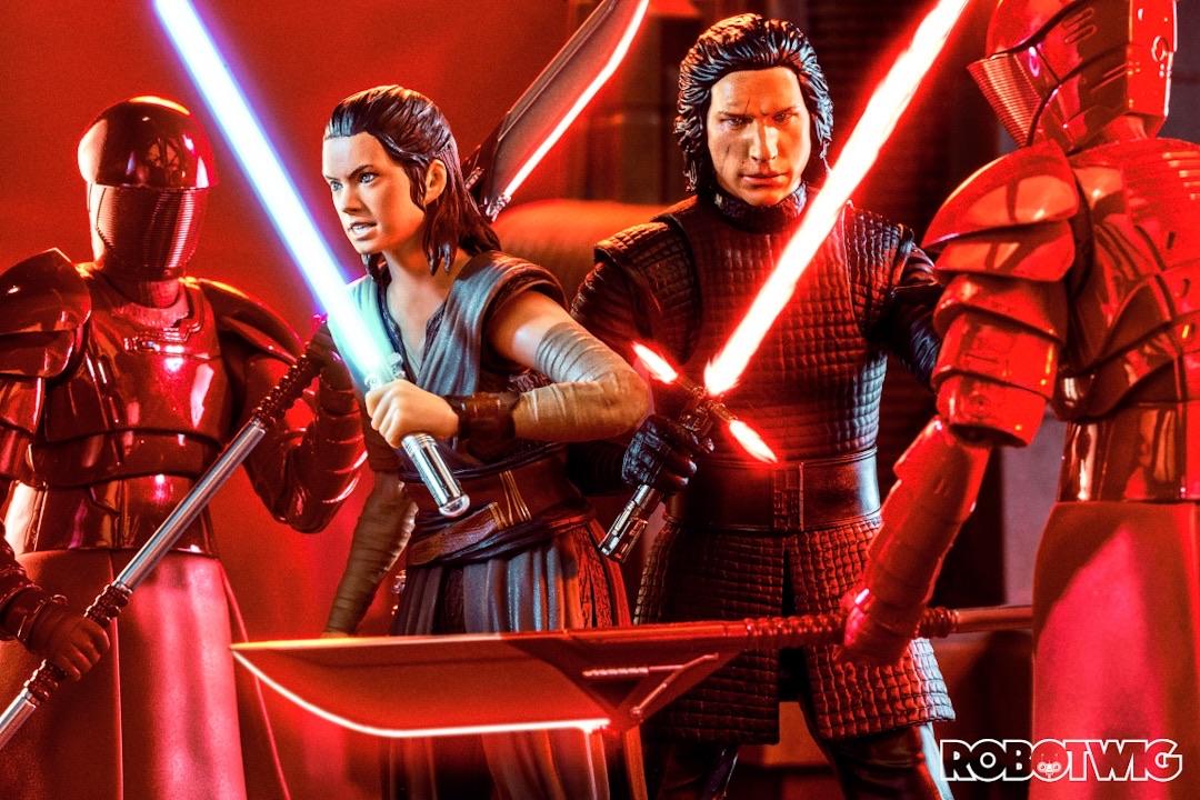 Kylo Ren and Rey battle it out with the Praetorian  Guards in the red room