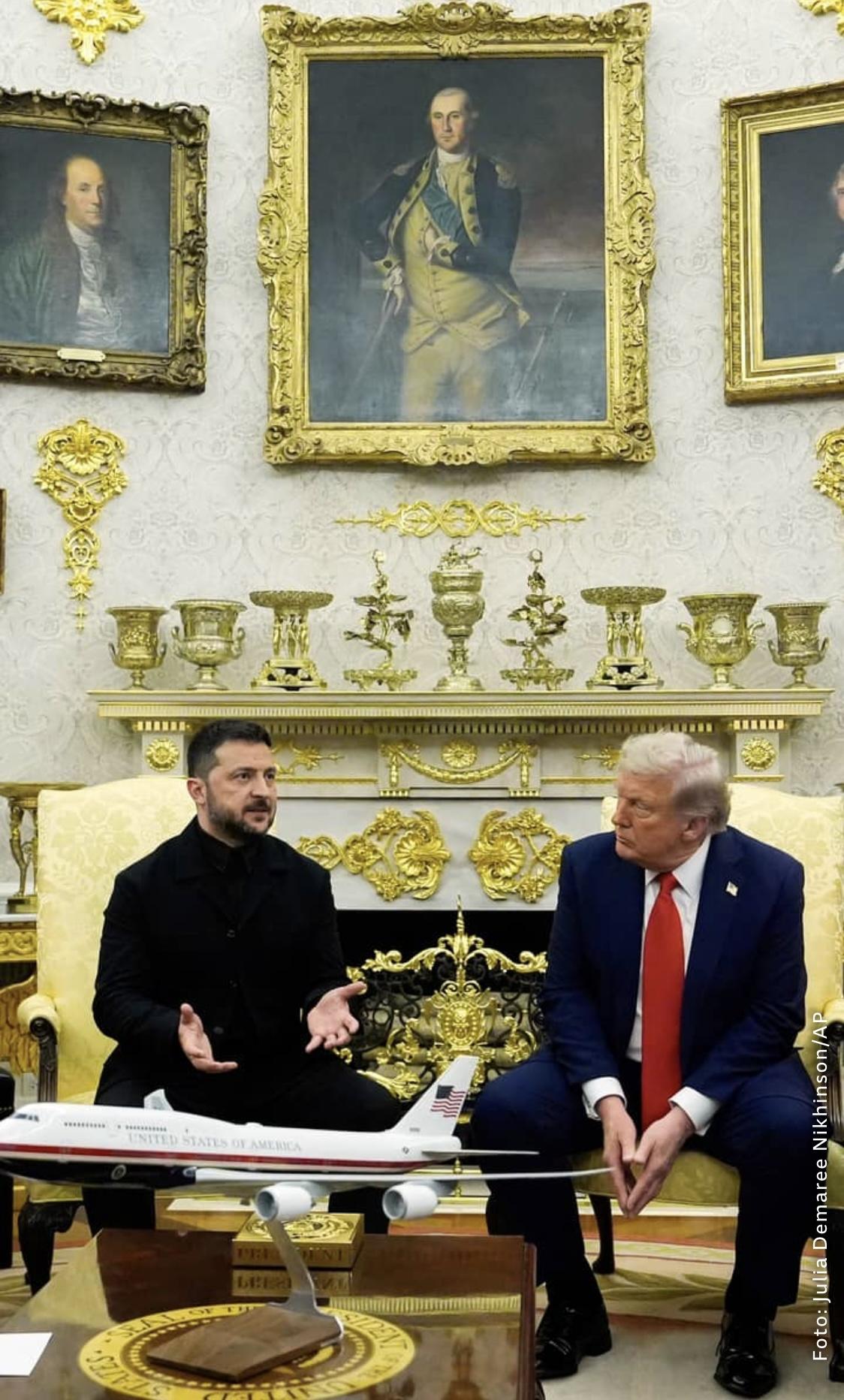 Zelensky and Trump, in an „opulent“ setting.